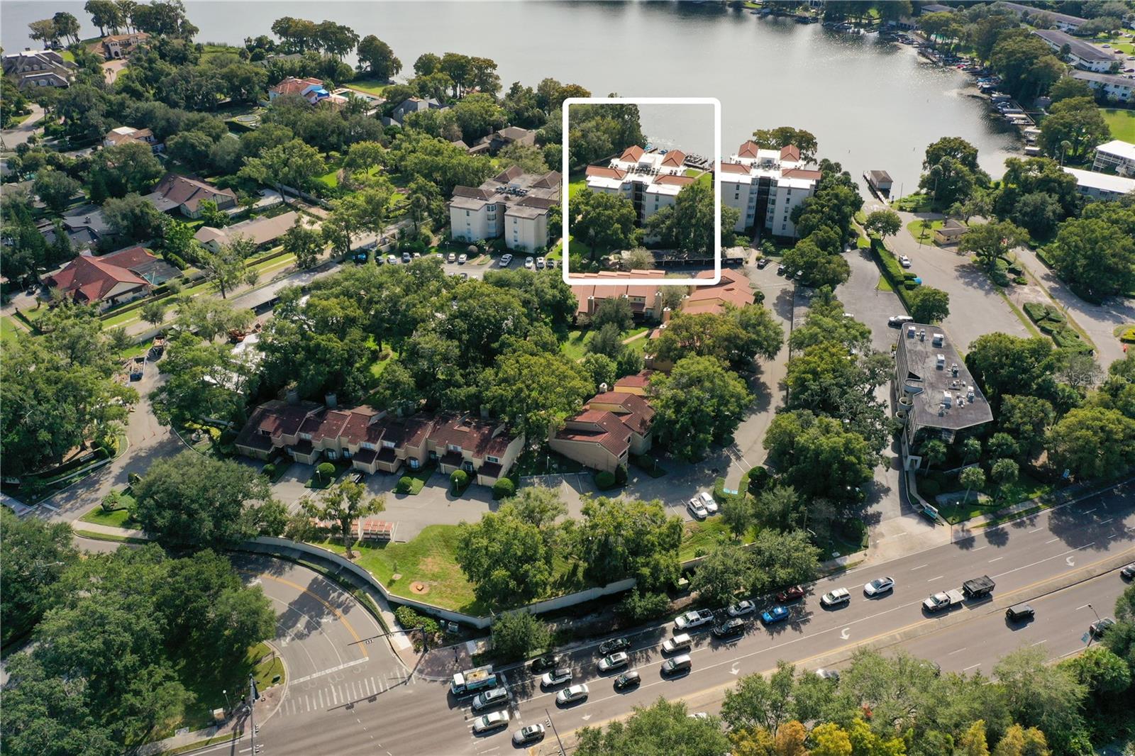 MOORINGS ON LAKE MAITLAND CONDO - Residential
