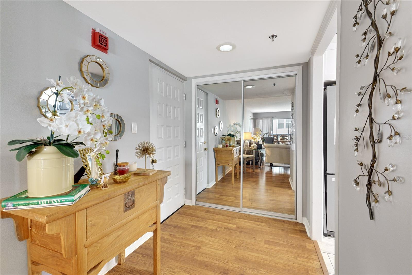 MOORINGS ON LAKE MAITLAND CONDO - Residential