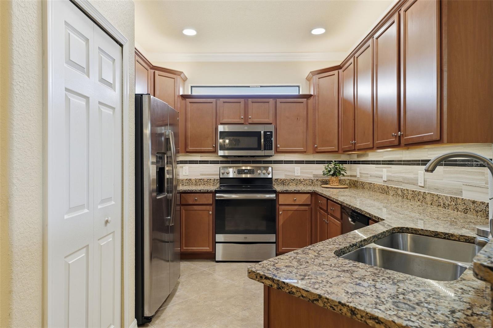 GRAN PARADISO PH 1 - Residential