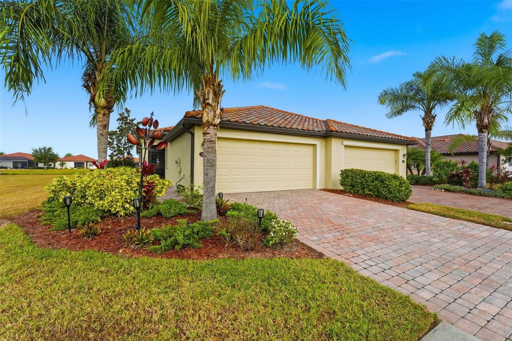 Photo of 12605 Felice Drive, Venice, FL 34293 (MLS # N6141142)