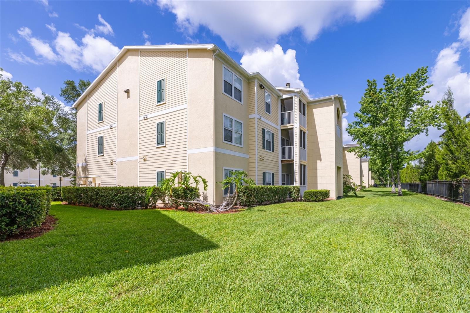 EQUESTRIAN PARC AT HIGHWOODS P - Residential