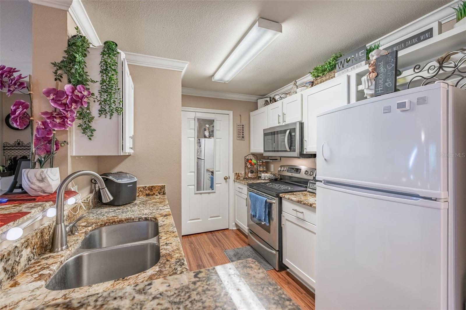 EQUESTRIAN PARC AT HIGHWOODS P - Residential