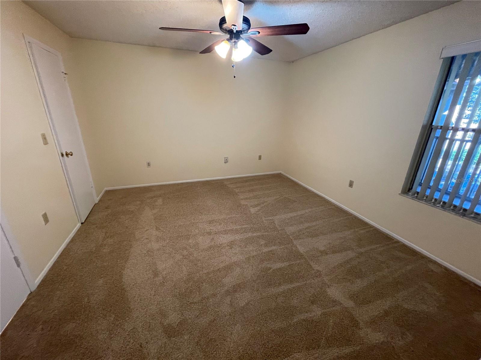 LANDING A CONDO - Residential