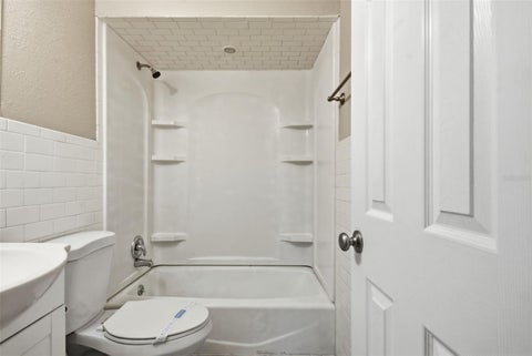 Tiny photo for 509 Scenic Street, Leesburg, FL 34748 (MLS # O6437308)
