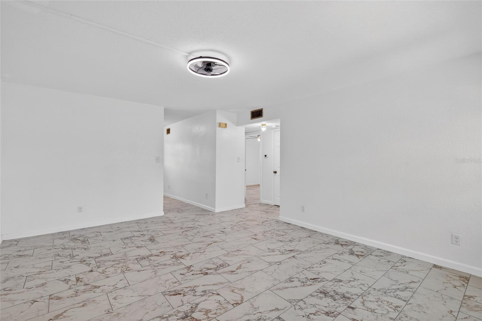 WEST WIND - Residential