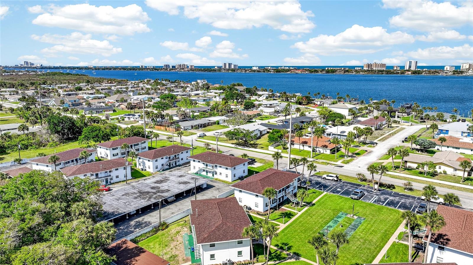 WEST WIND - Residential