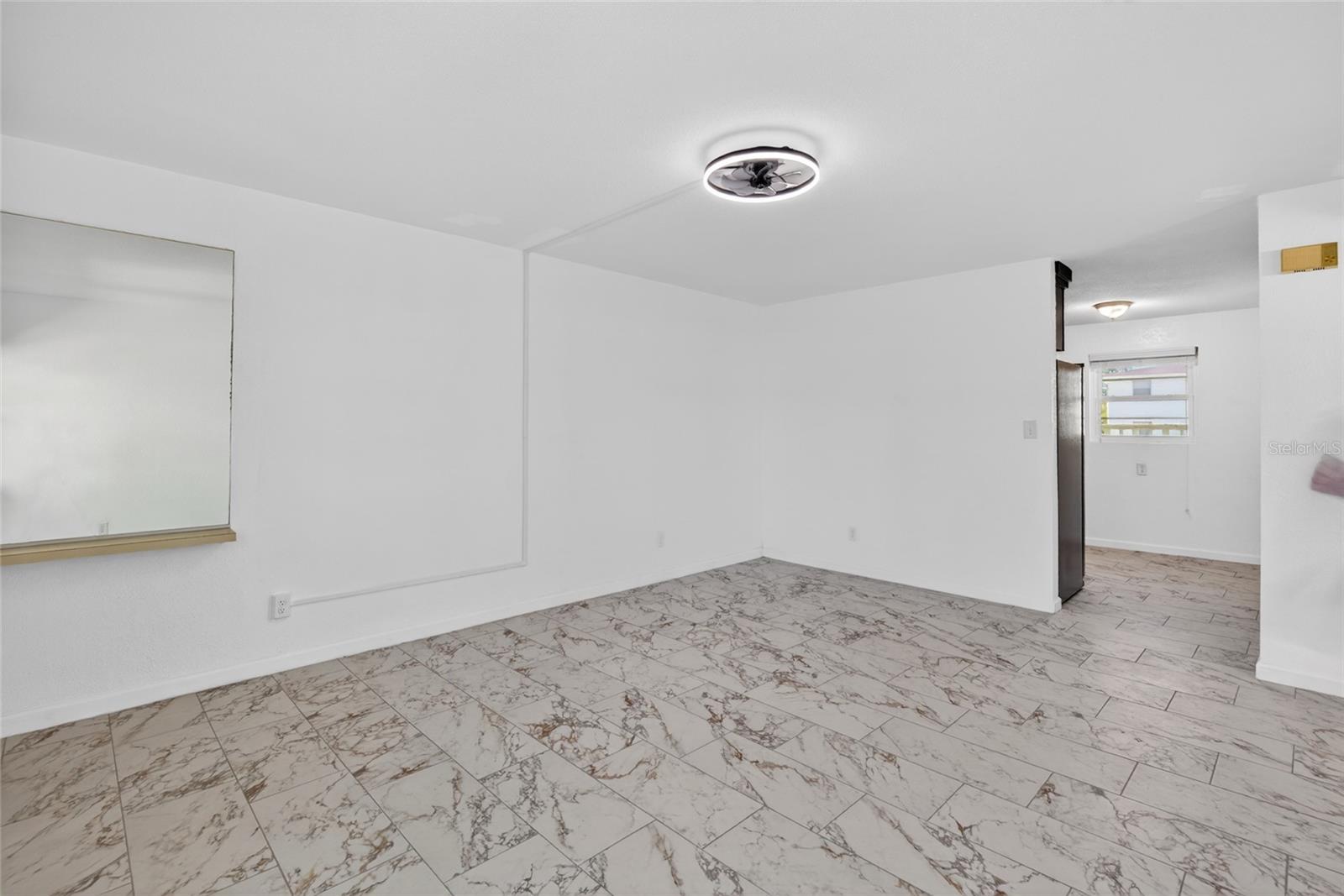 WEST WIND - Residential