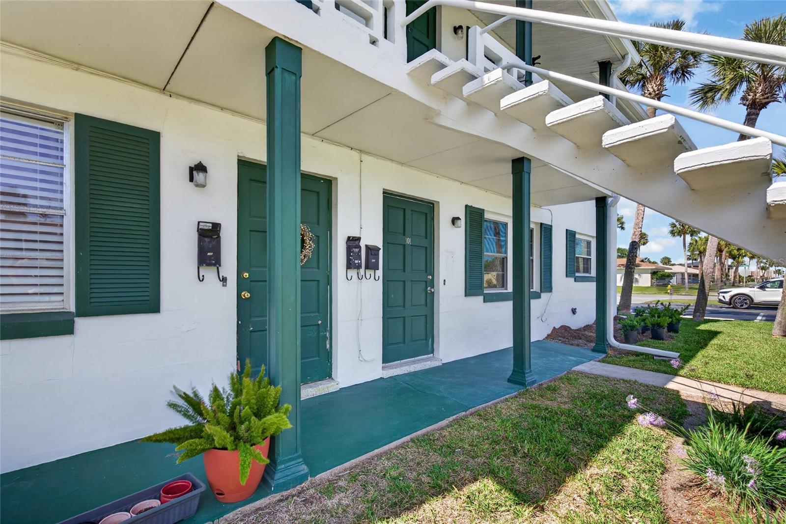 WEST WIND - Residential