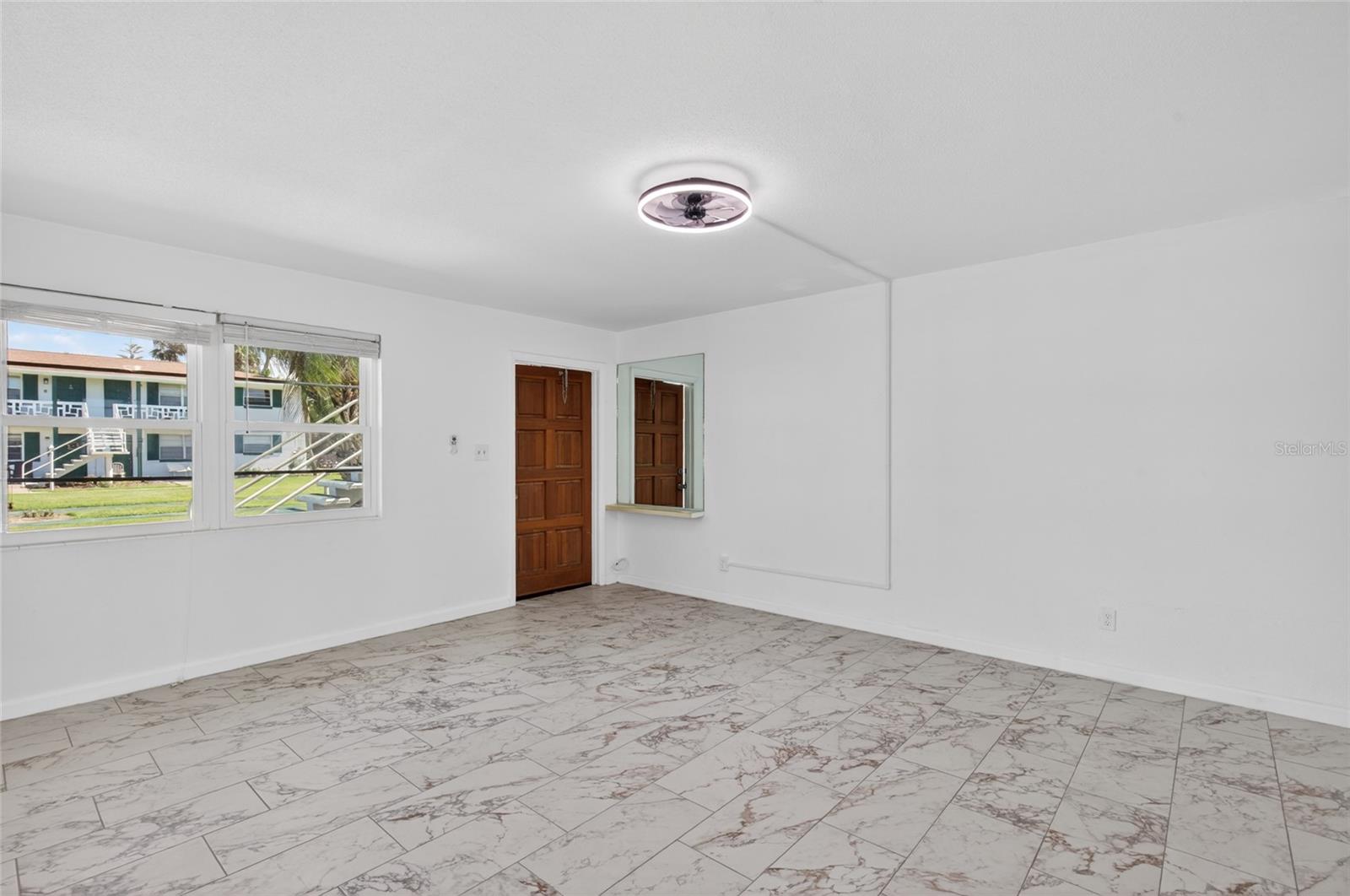 WEST WIND - Residential
