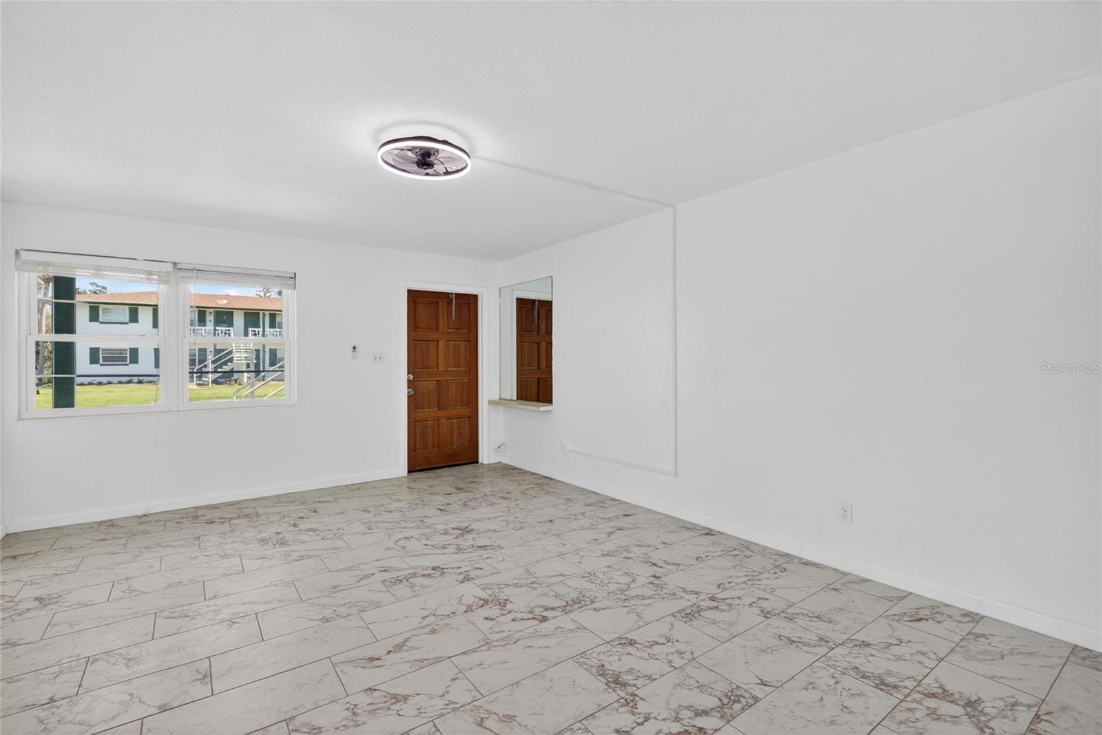 WEST WIND - Residential