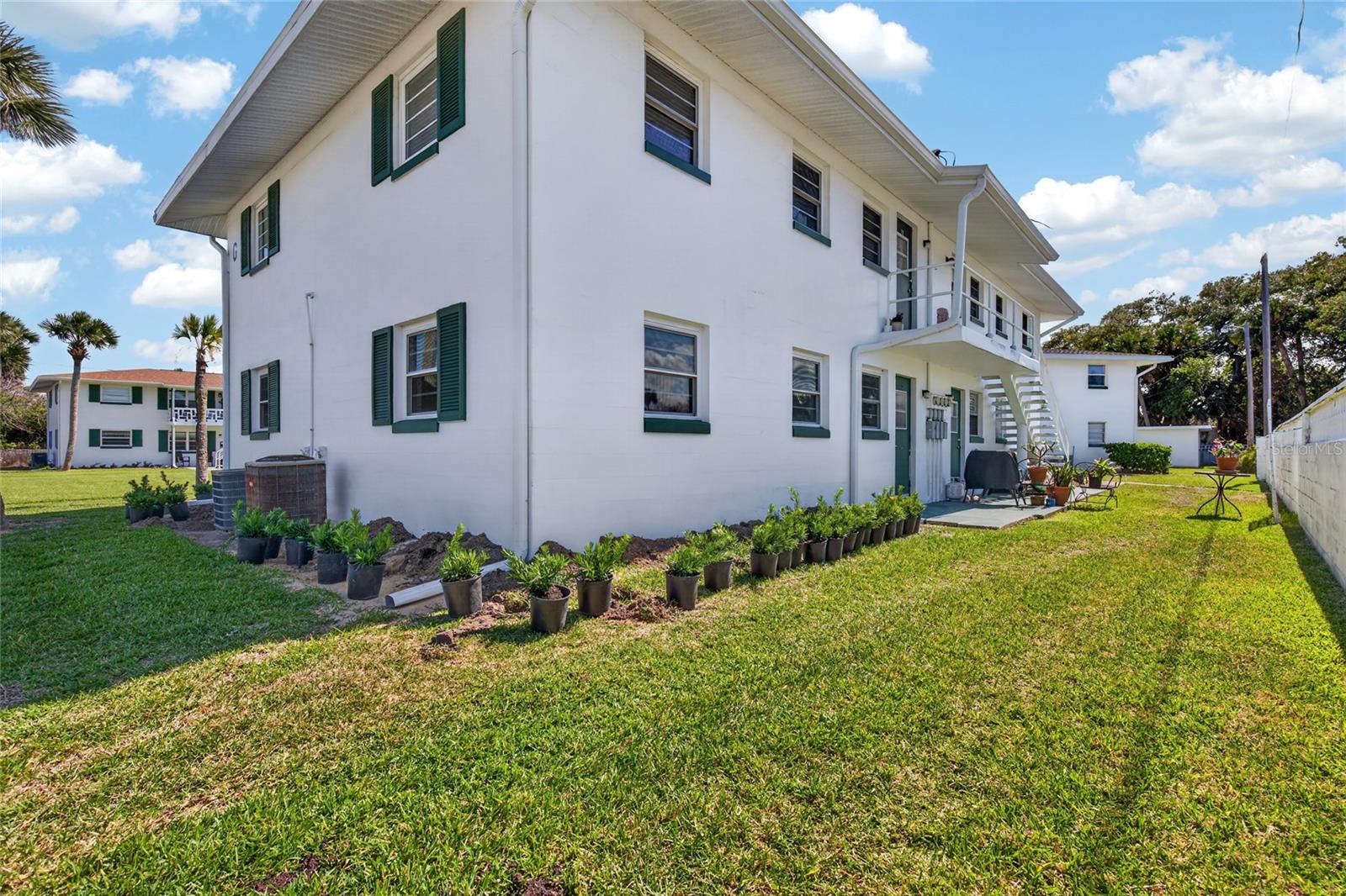 WEST WIND - Residential