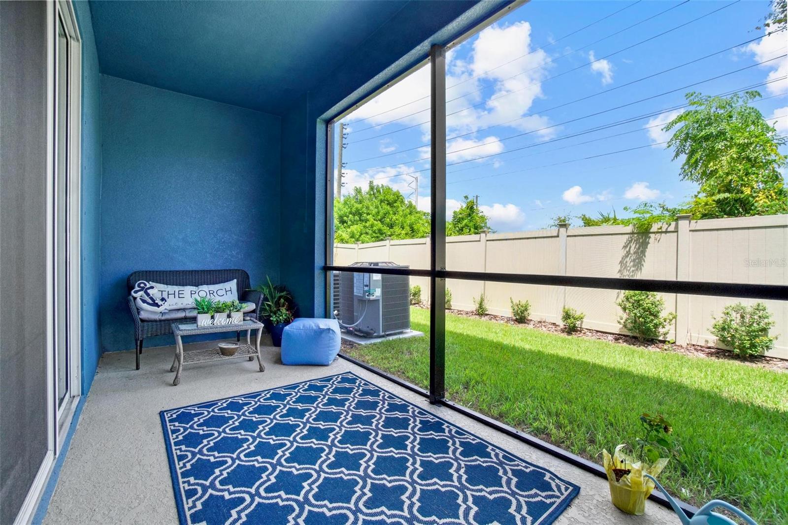 BAYSIDE POINTE - Residential