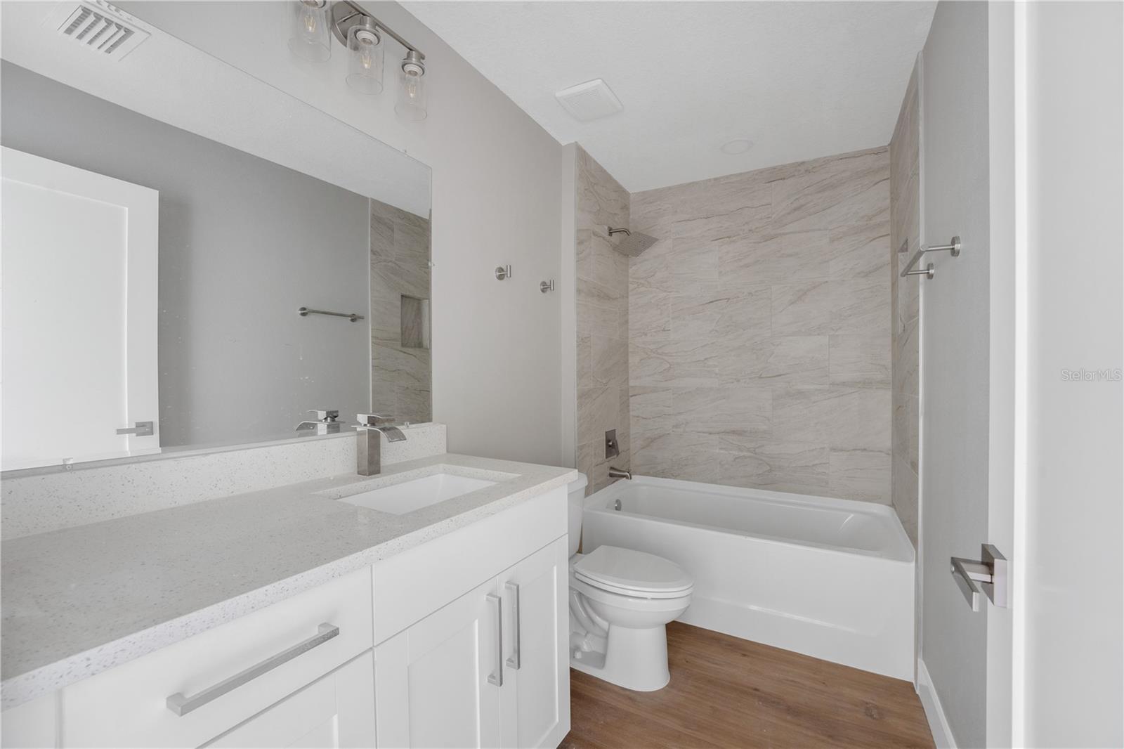 CITRUS SPGS UNIT 03 - Residential