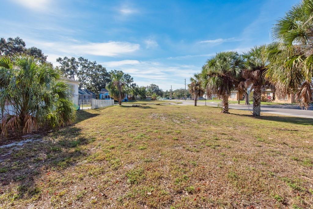 PECAN HIGHLANDS - Land