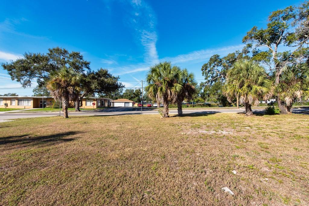 PECAN HIGHLANDS - Land