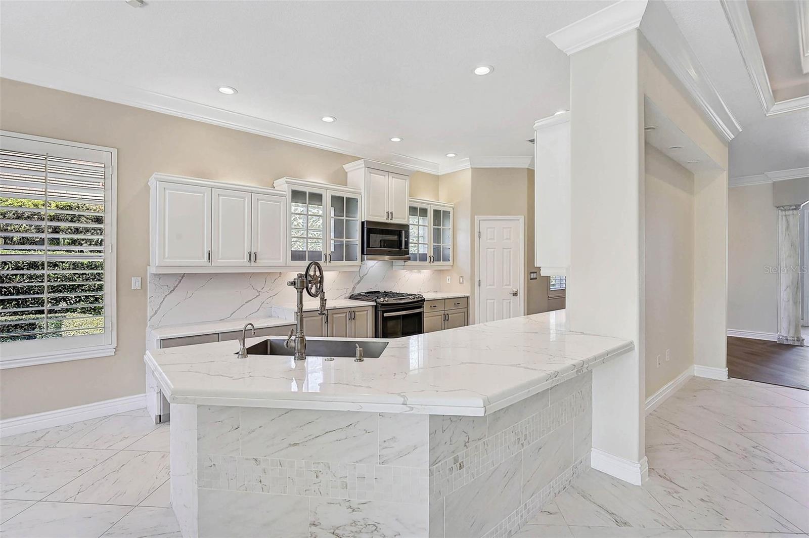 13 BAYHEAD LANE