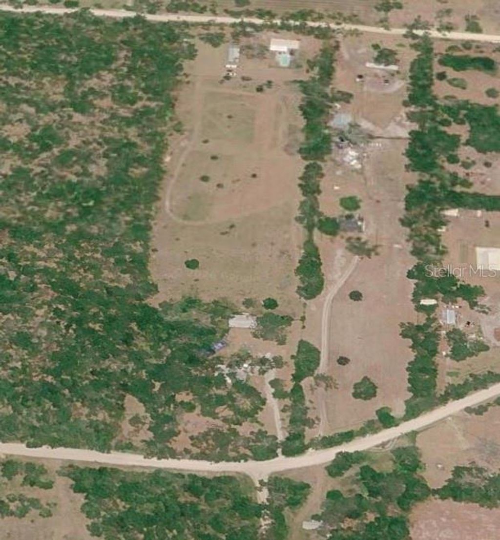 Photo of 547 SE Plantation Street, Lee, FL 32059 (MLS # L4959104)