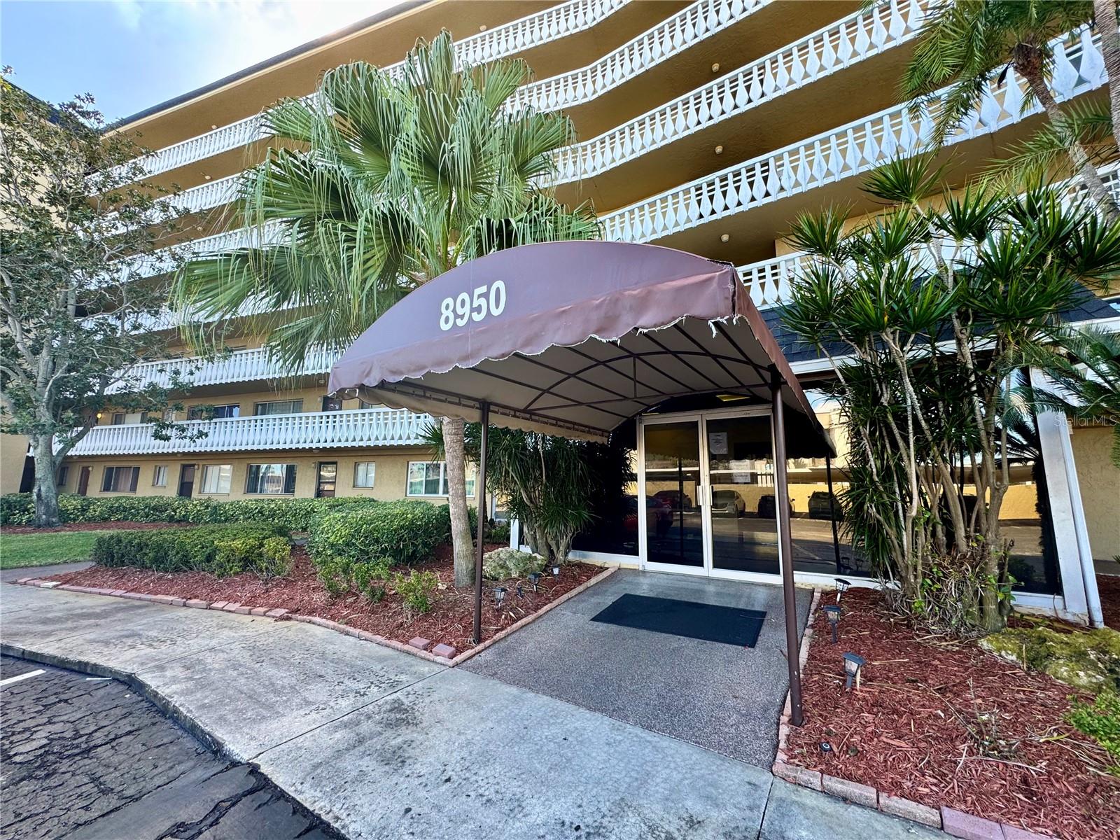 SEMINOLE-ON-THE-GREEN CAVALIER BLDG - Residential Lease