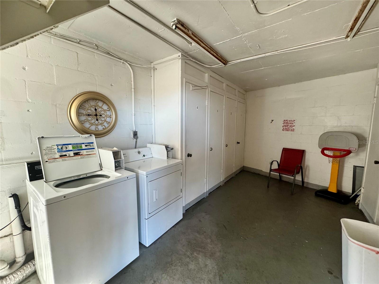 SEMINOLE-ON-THE-GREEN CAVALIER BLDG - Residential Lease