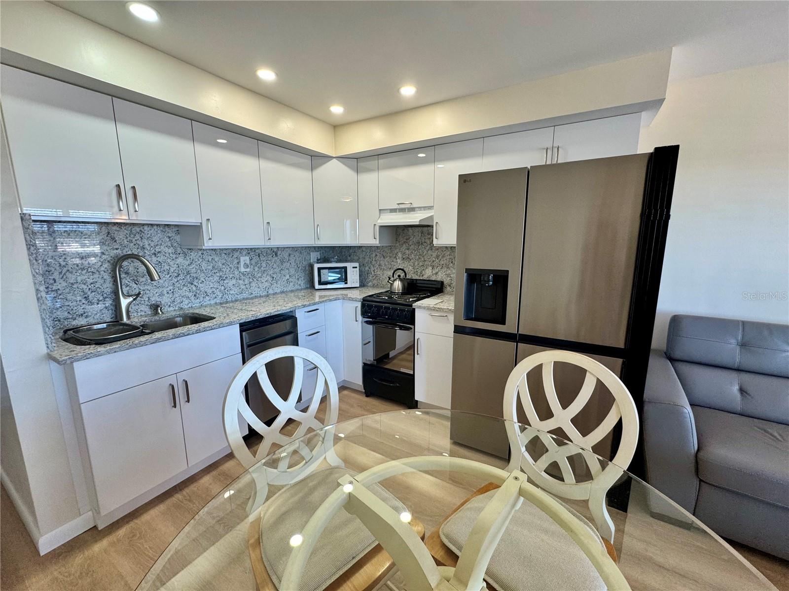 SEMINOLE-ON-THE-GREEN CAVALIER BLDG - Residential Lease