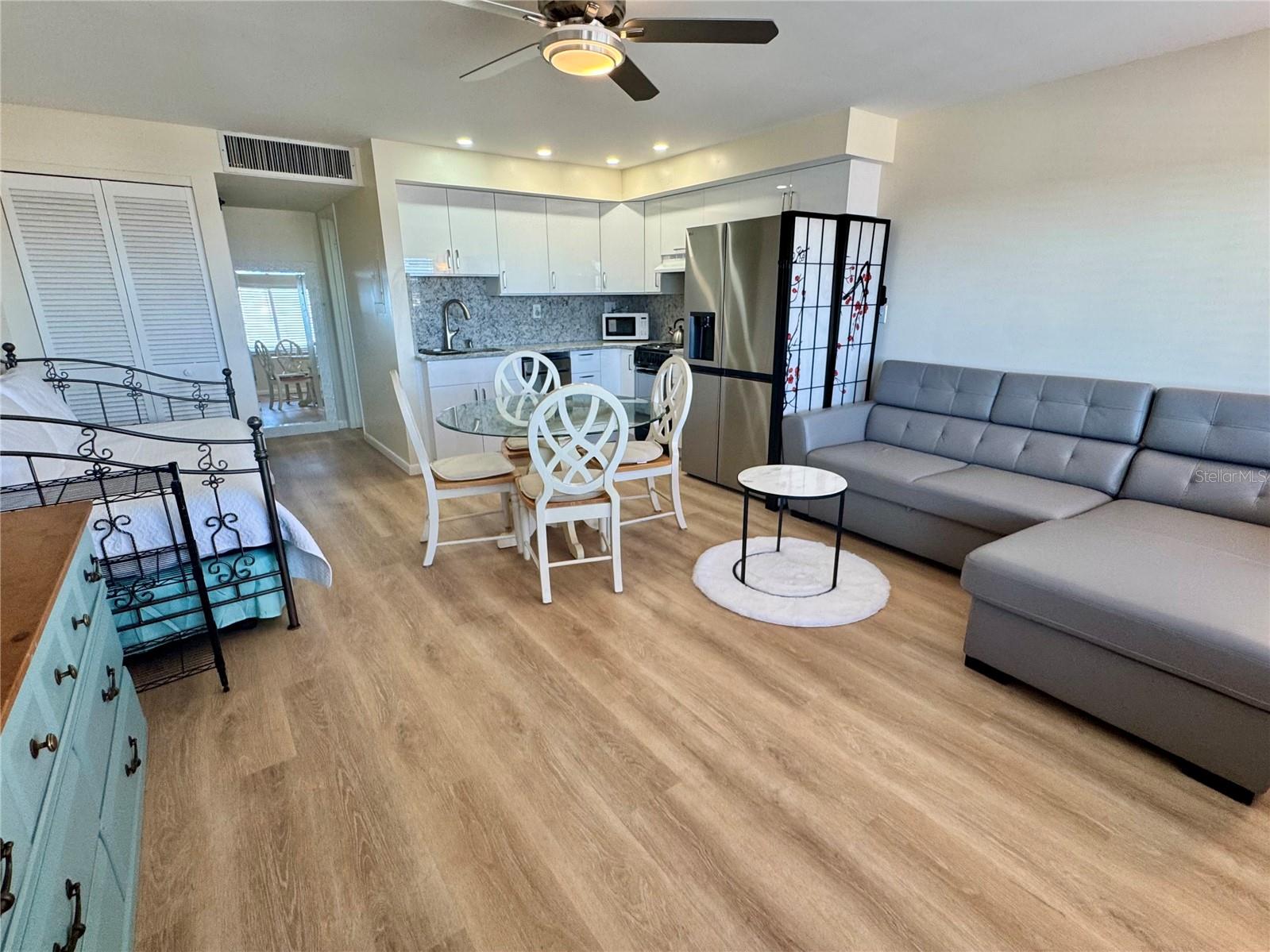 SEMINOLE-ON-THE-GREEN CAVALIER BLDG - Residential Lease