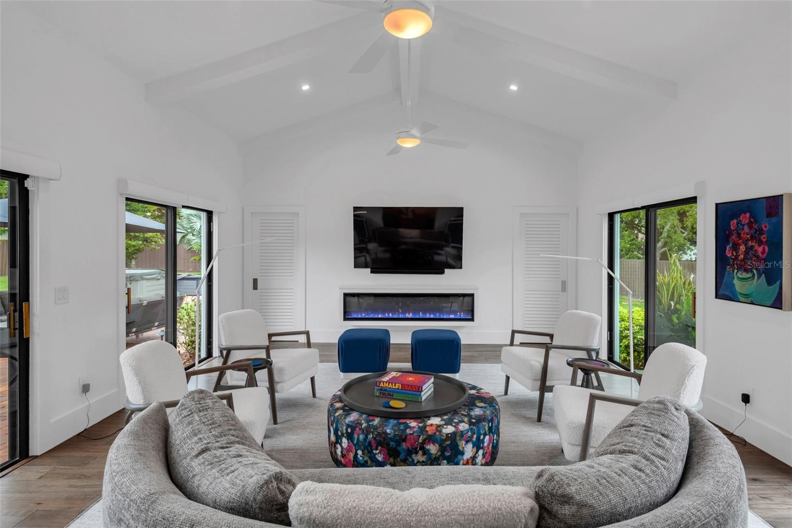 ORANGE TREE COUNTRY CLUB - Residential