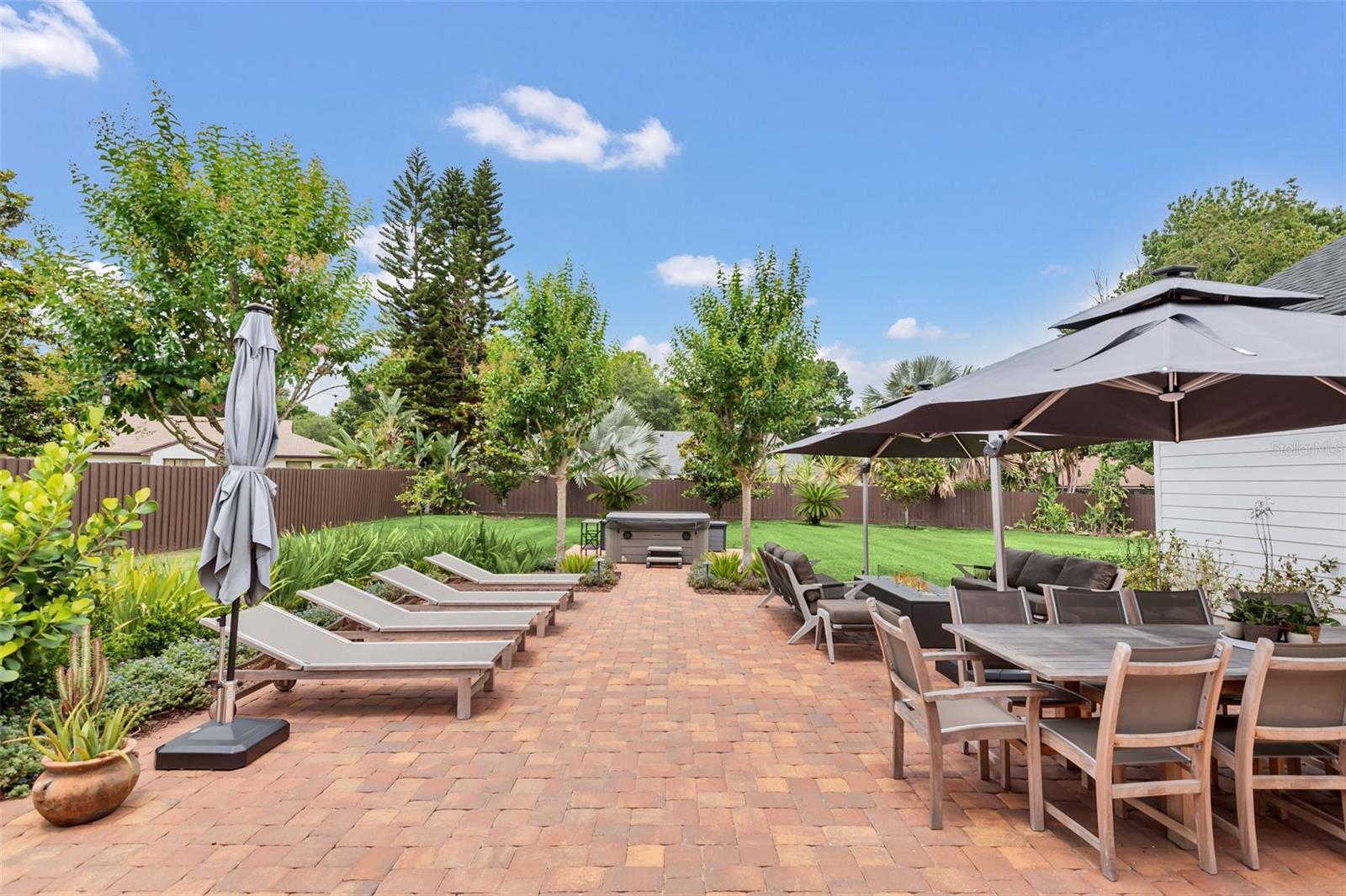 ORANGE TREE COUNTRY CLUB - Residential