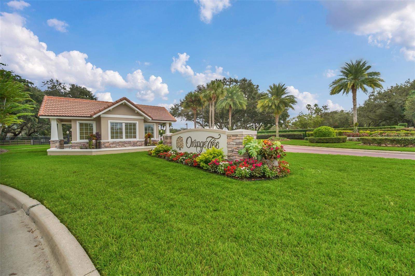ORANGE TREE COUNTRY CLUB - Residential