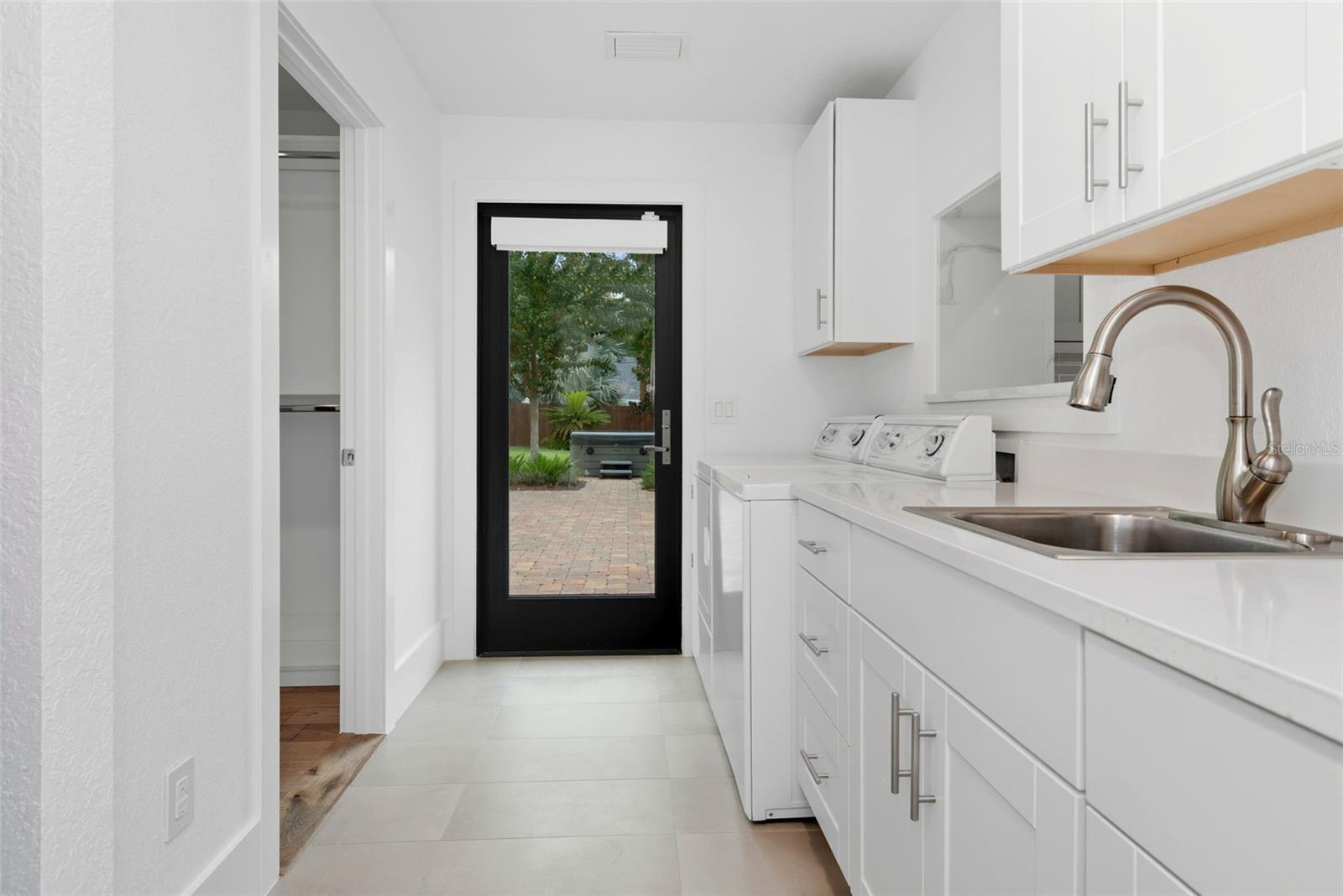 ORANGE TREE COUNTRY CLUB - Residential