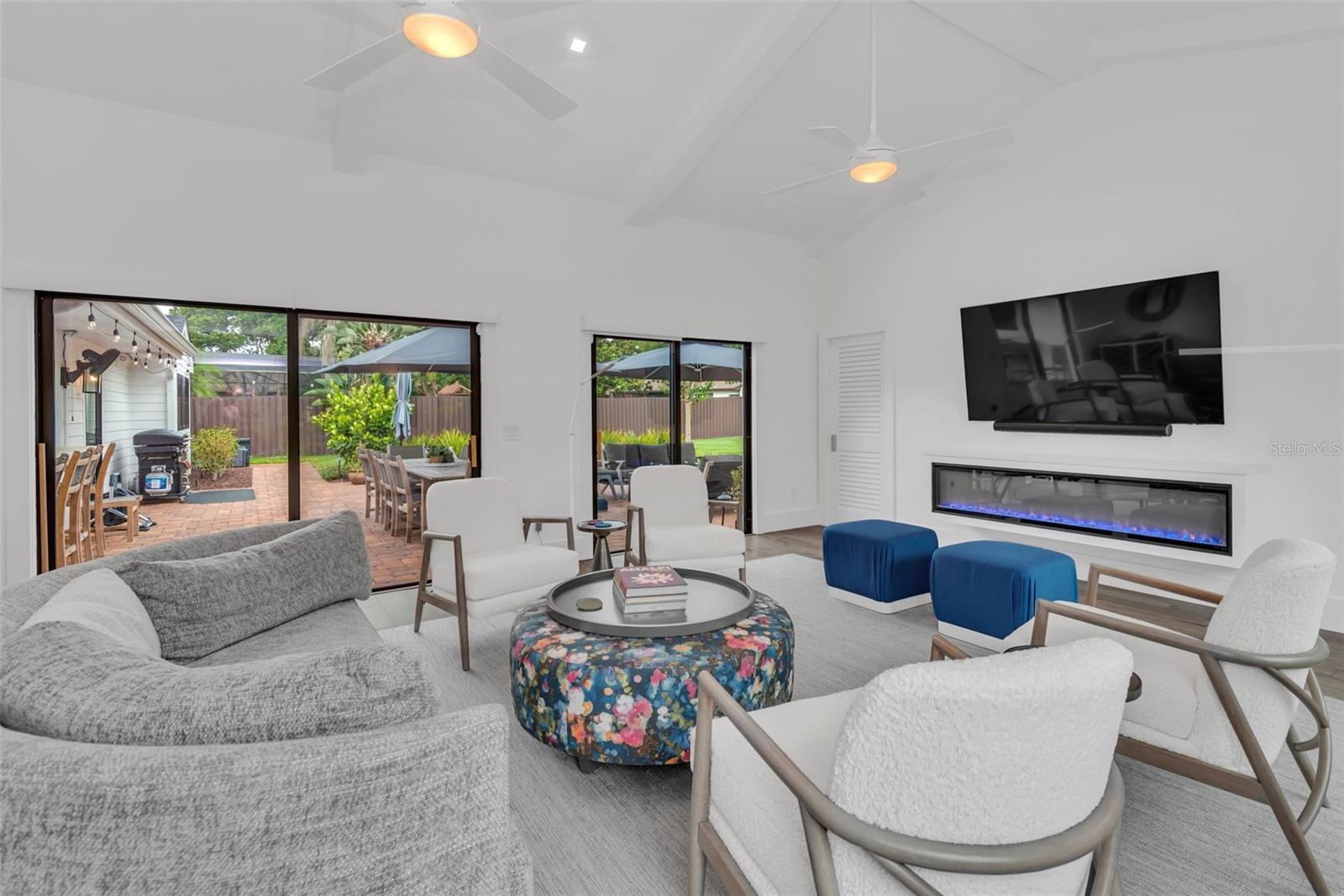 ORANGE TREE COUNTRY CLUB - Residential