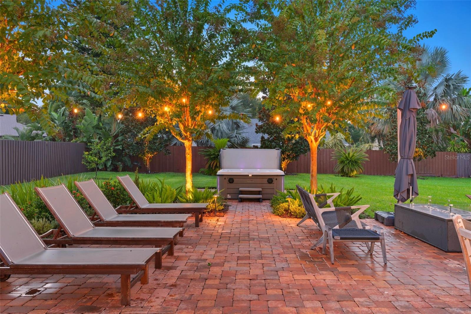 ORANGE TREE COUNTRY CLUB - Residential