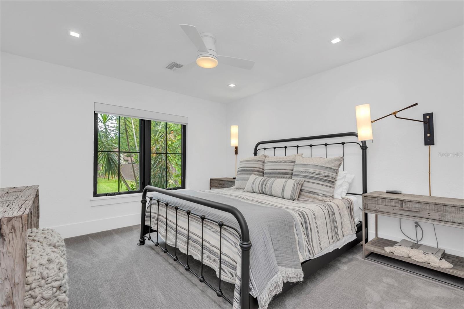 ORANGE TREE COUNTRY CLUB - Residential
