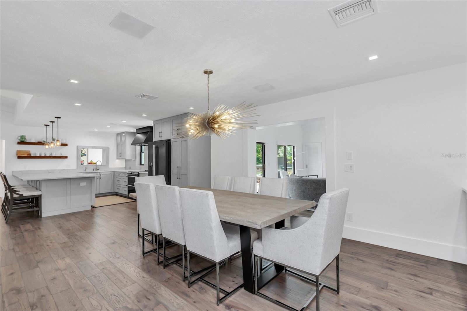 ORANGE TREE COUNTRY CLUB - Residential