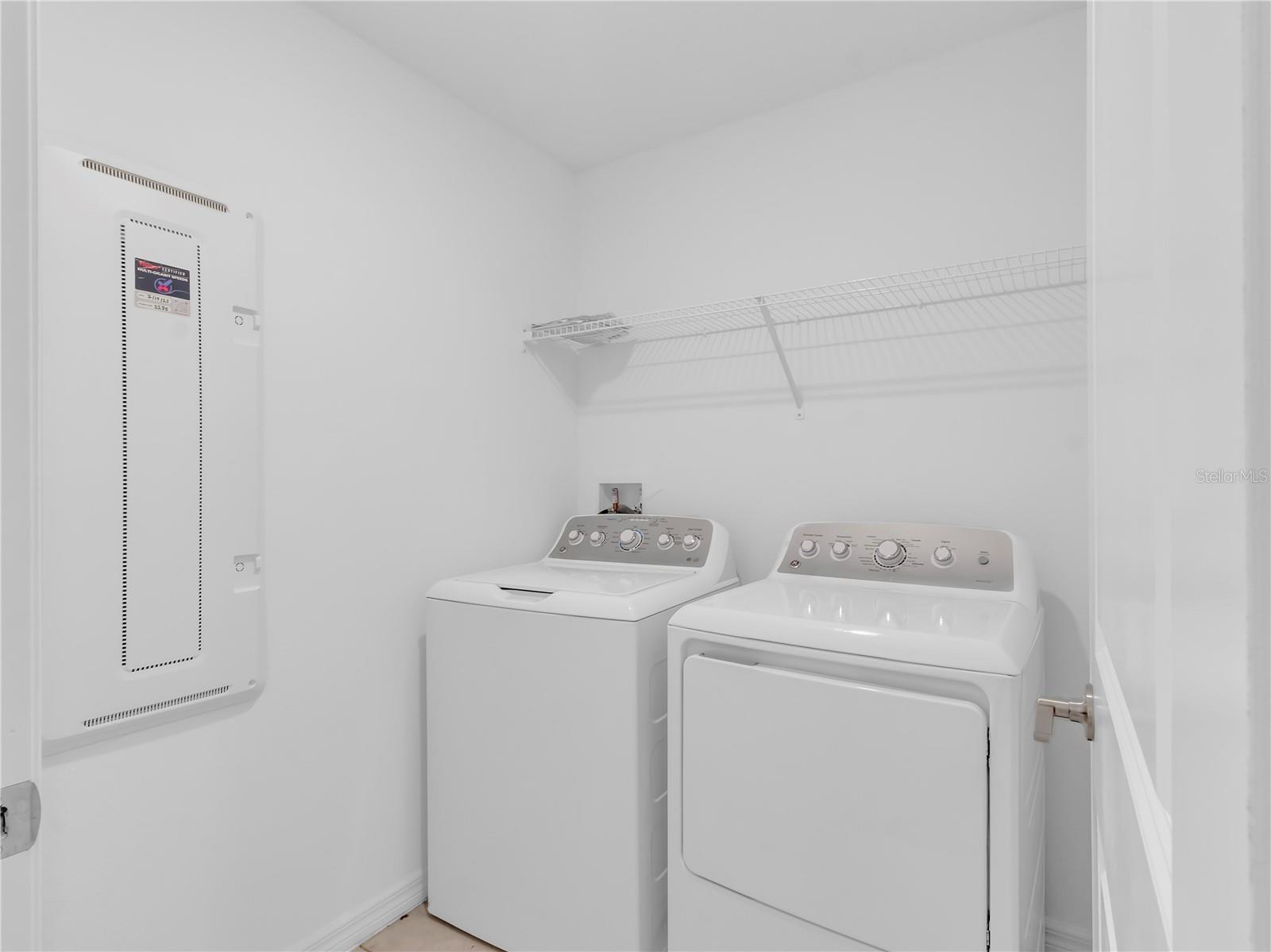 PROSPERITY LAKES TH - Residential Lease