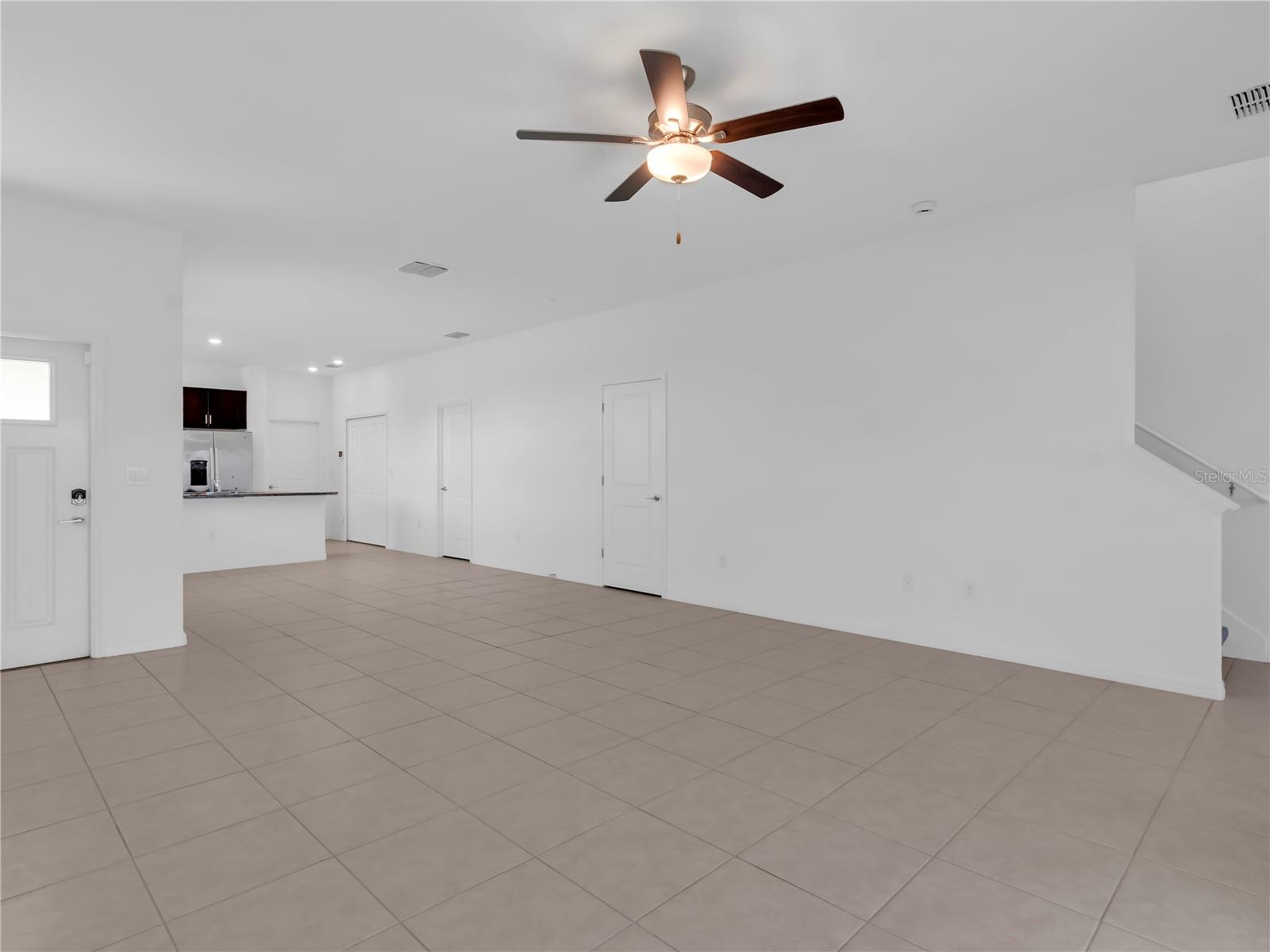 PROSPERITY LAKES TH - Residential Lease