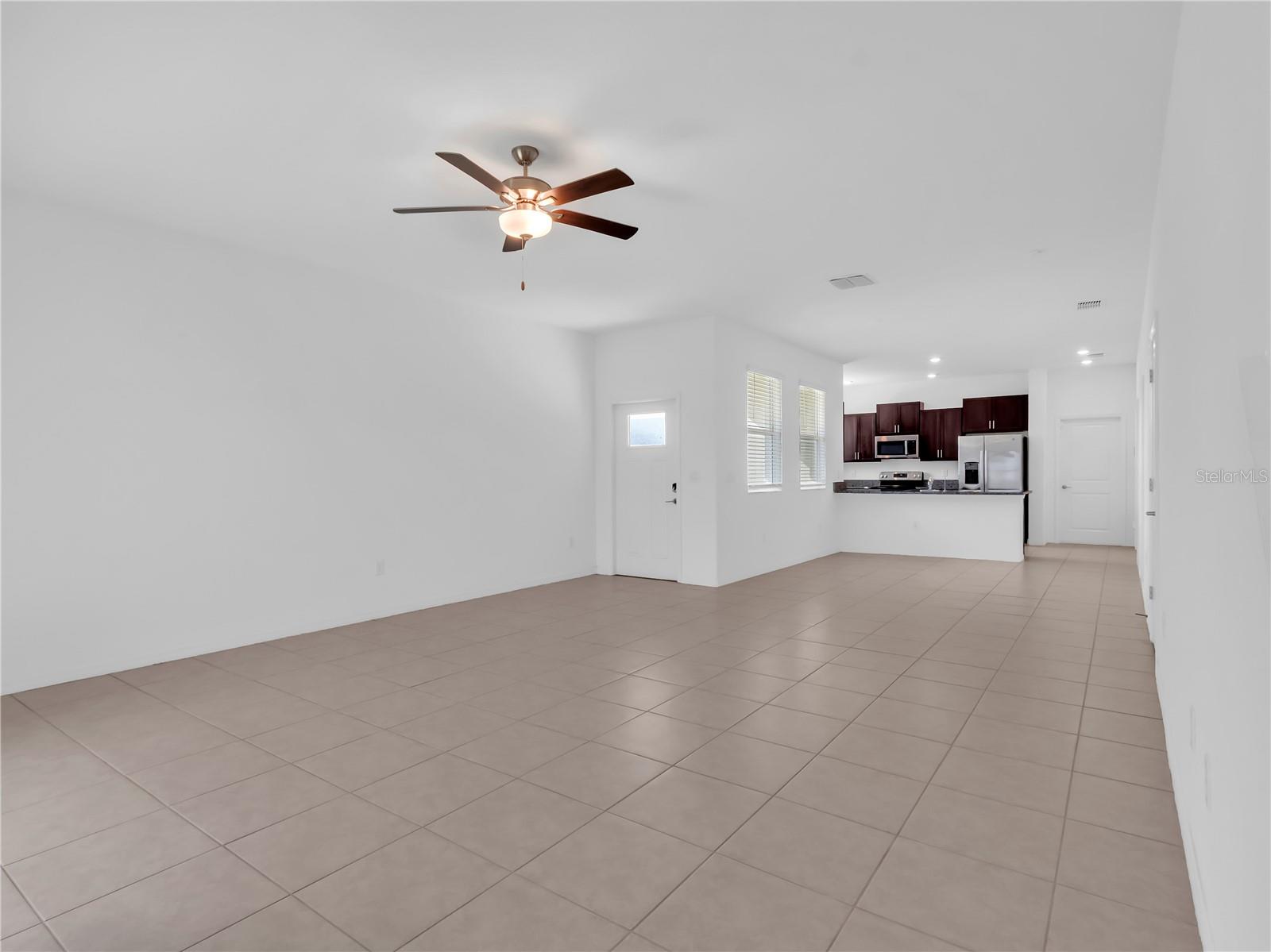 PROSPERITY LAKES TH - Residential Lease