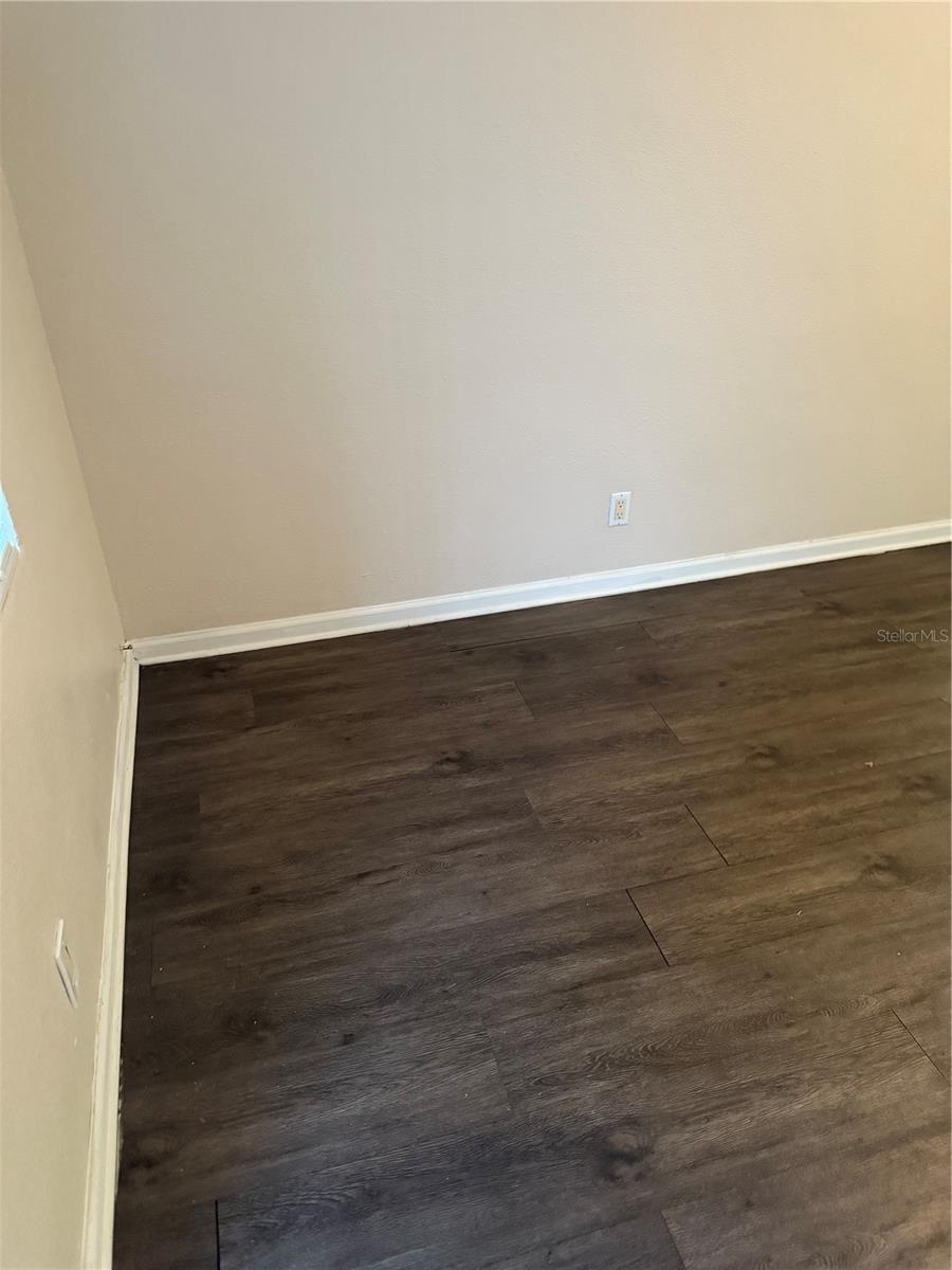 MONCRIEF PARK - Residential Income