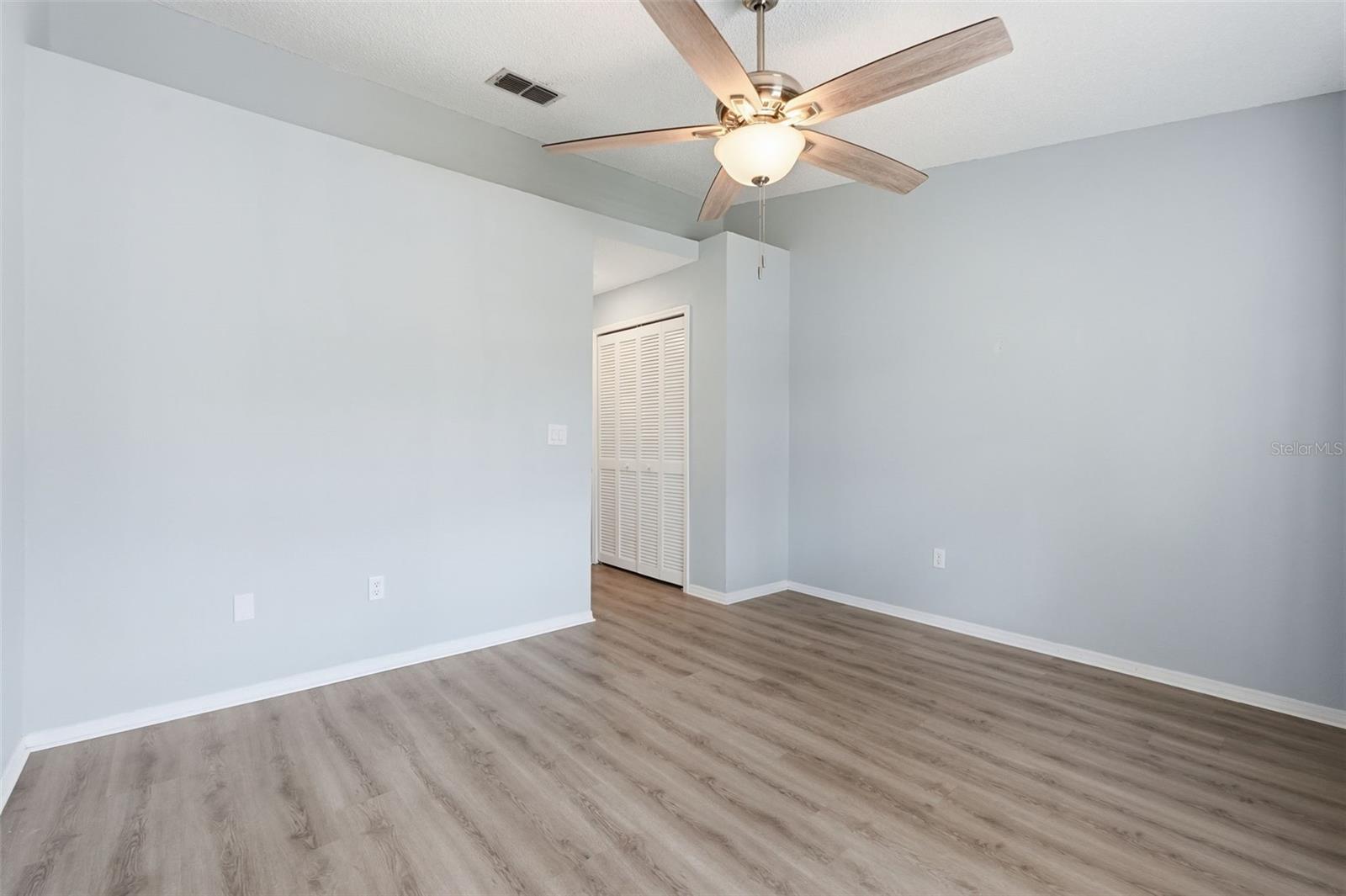 FOX CHASE TWNHMS - Residential