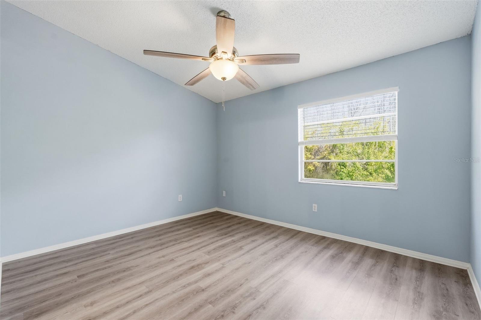 FOX CHASE TWNHMS - Residential