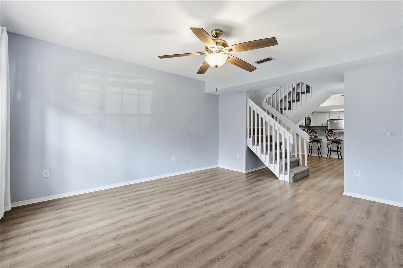 FOX CHASE TWNHMS - Residential