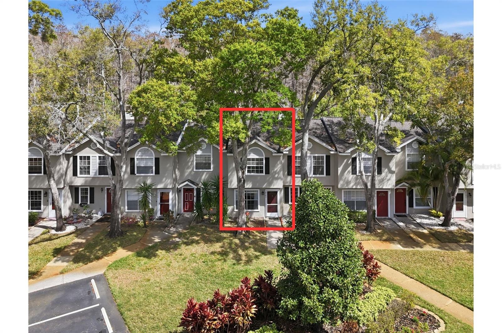 FOX CHASE TWNHMS - Residential