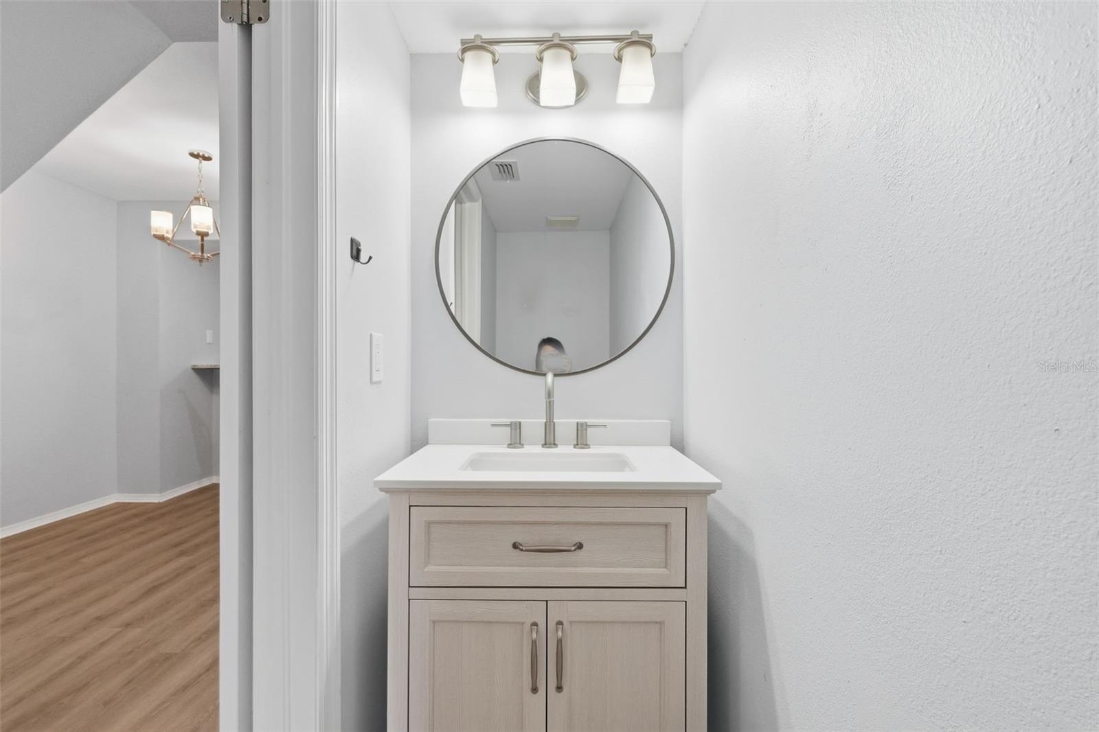 FOX CHASE TWNHMS - Residential