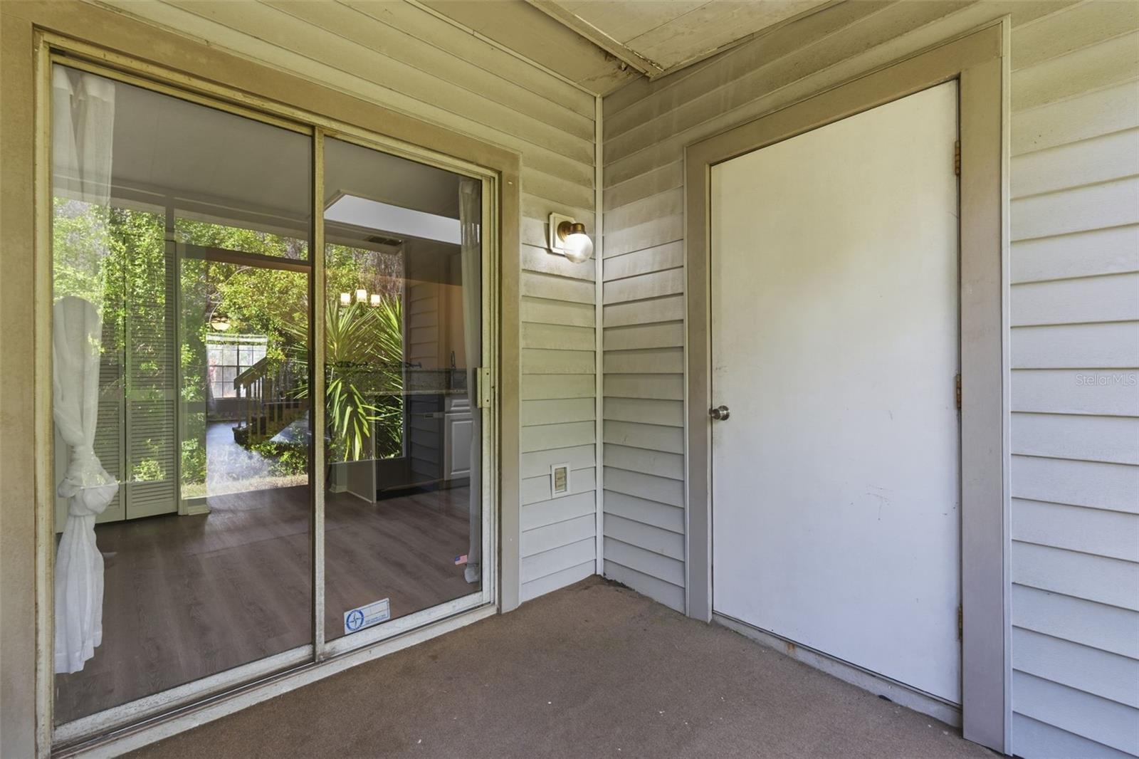 FOX CHASE TWNHMS - Residential