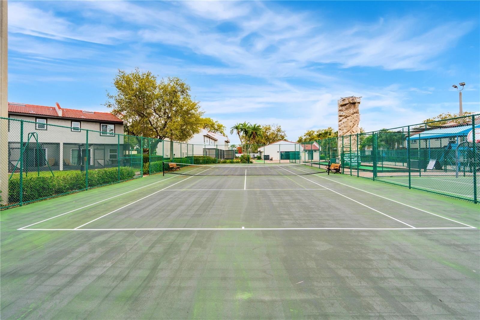 FANTASYWORLD CLUB VILLAS UNIT 1 - Residential