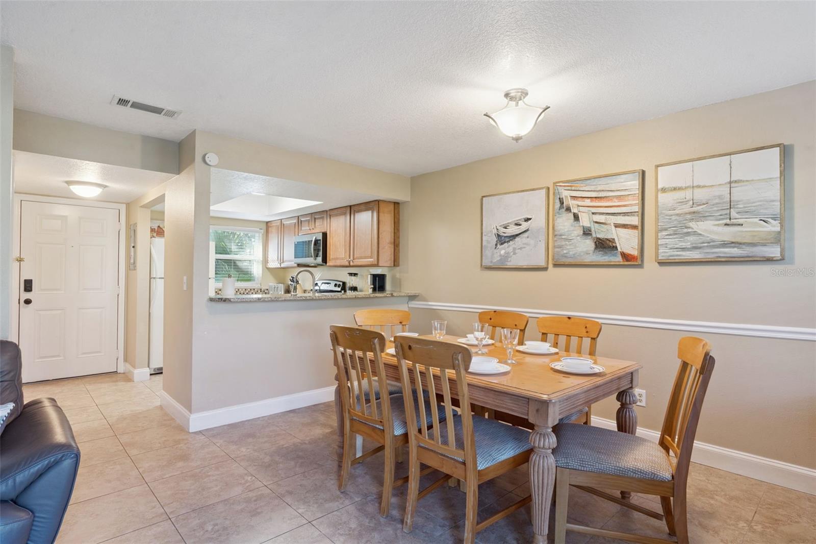 FANTASYWORLD CLUB VILLAS UNIT 1 - Residential