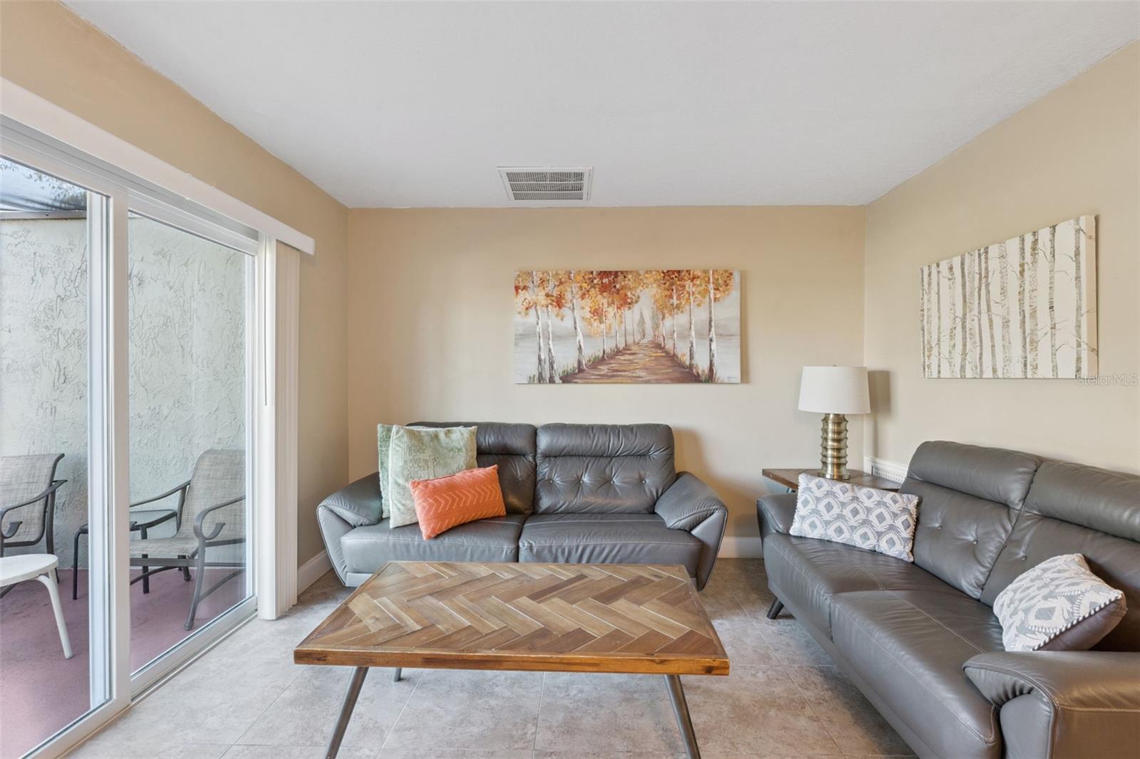 FANTASYWORLD CLUB VILLAS UNIT 1 - Residential