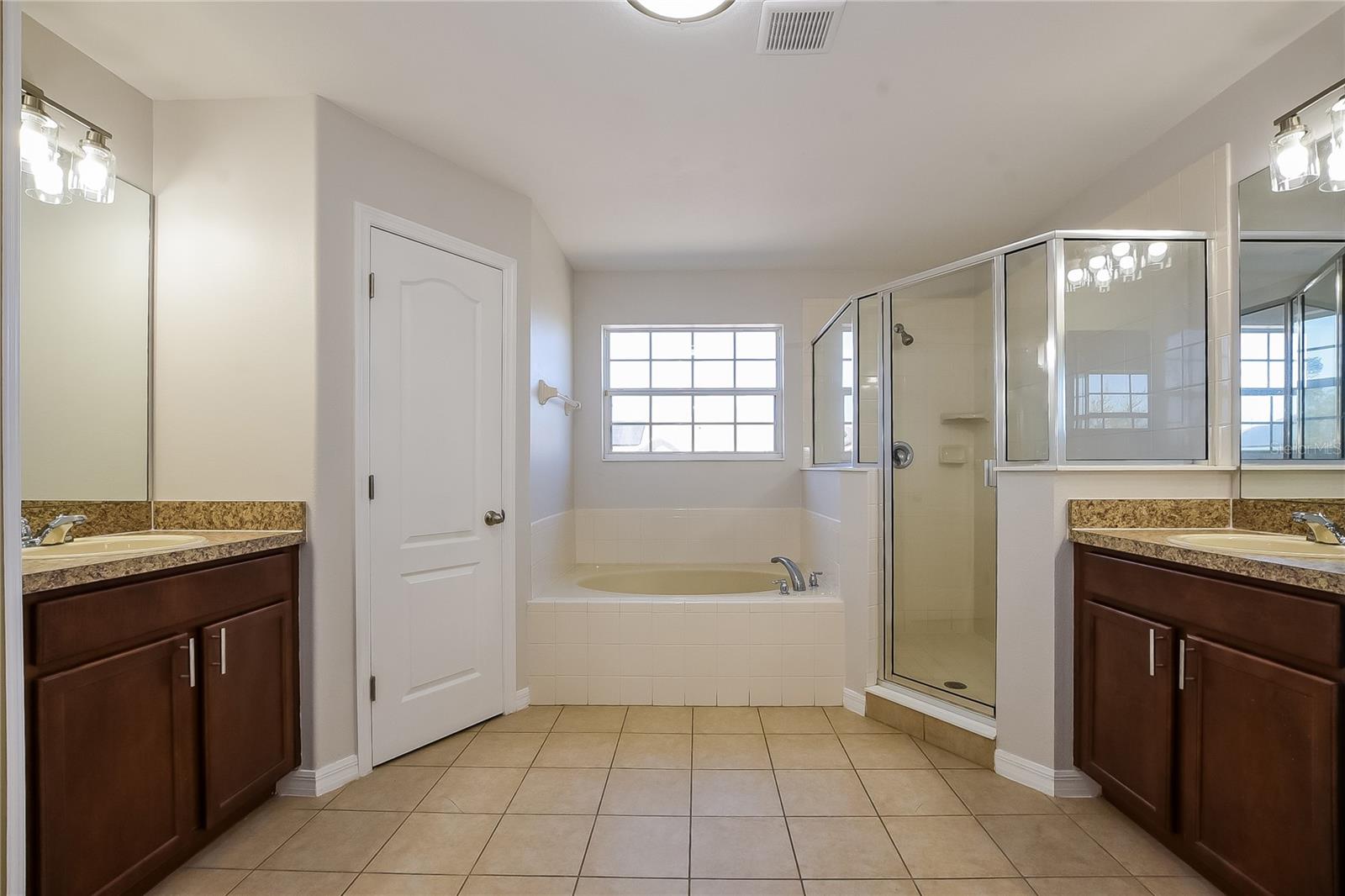 ENCLAVE/MOSS PARK PH 02B - Residential