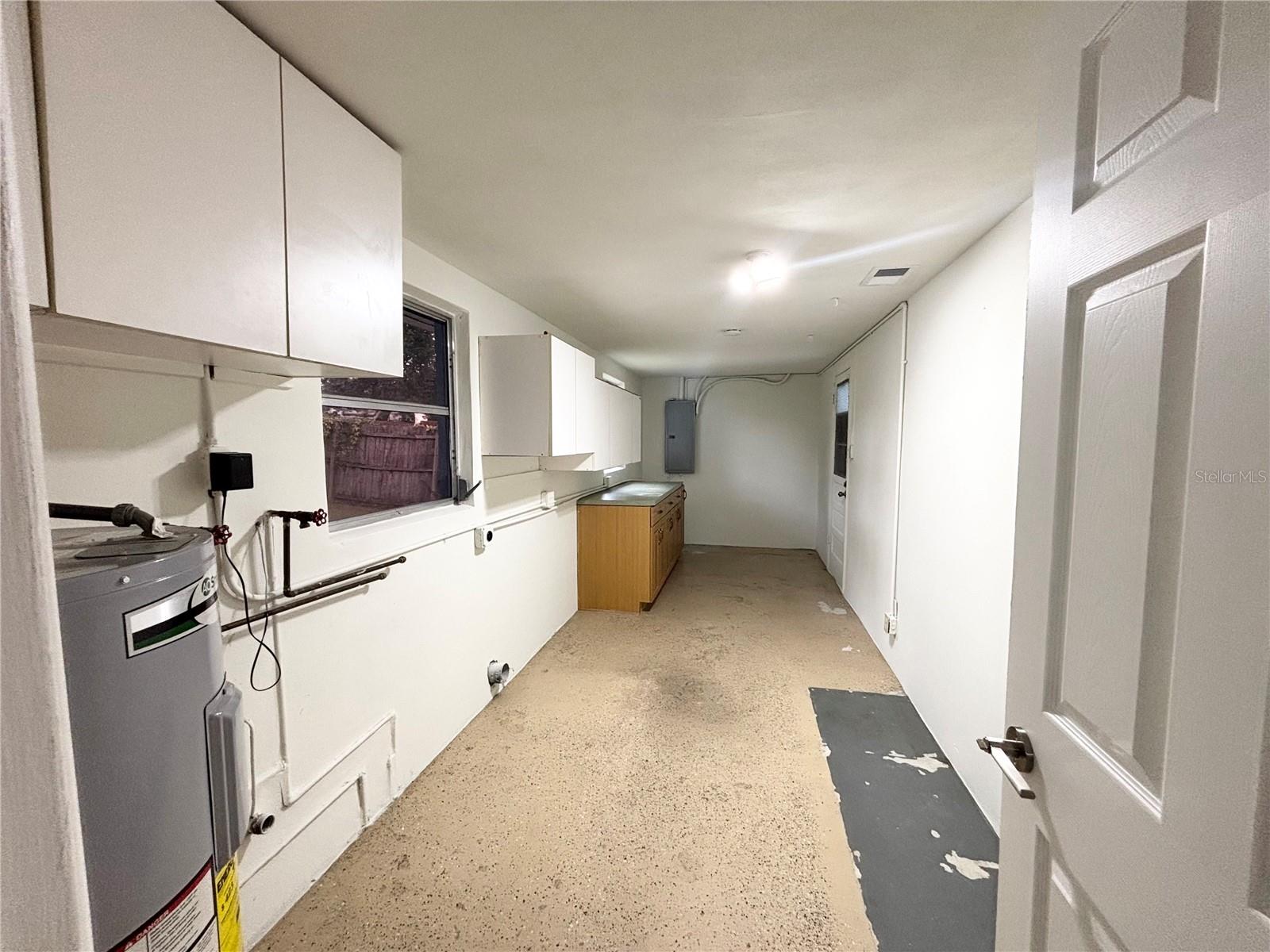000114 - BEVERLY HILLS UNIT 2 - Residential
