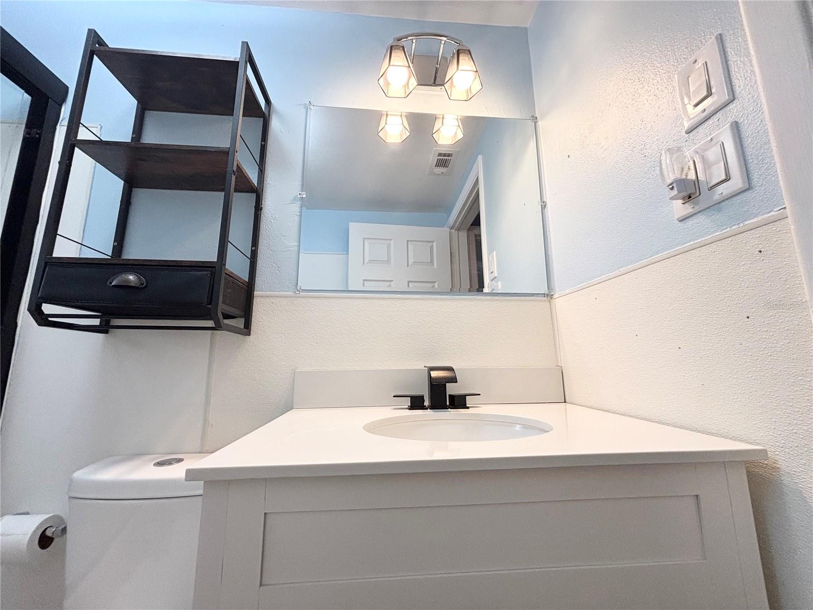 000114 - BEVERLY HILLS UNIT 2 - Residential