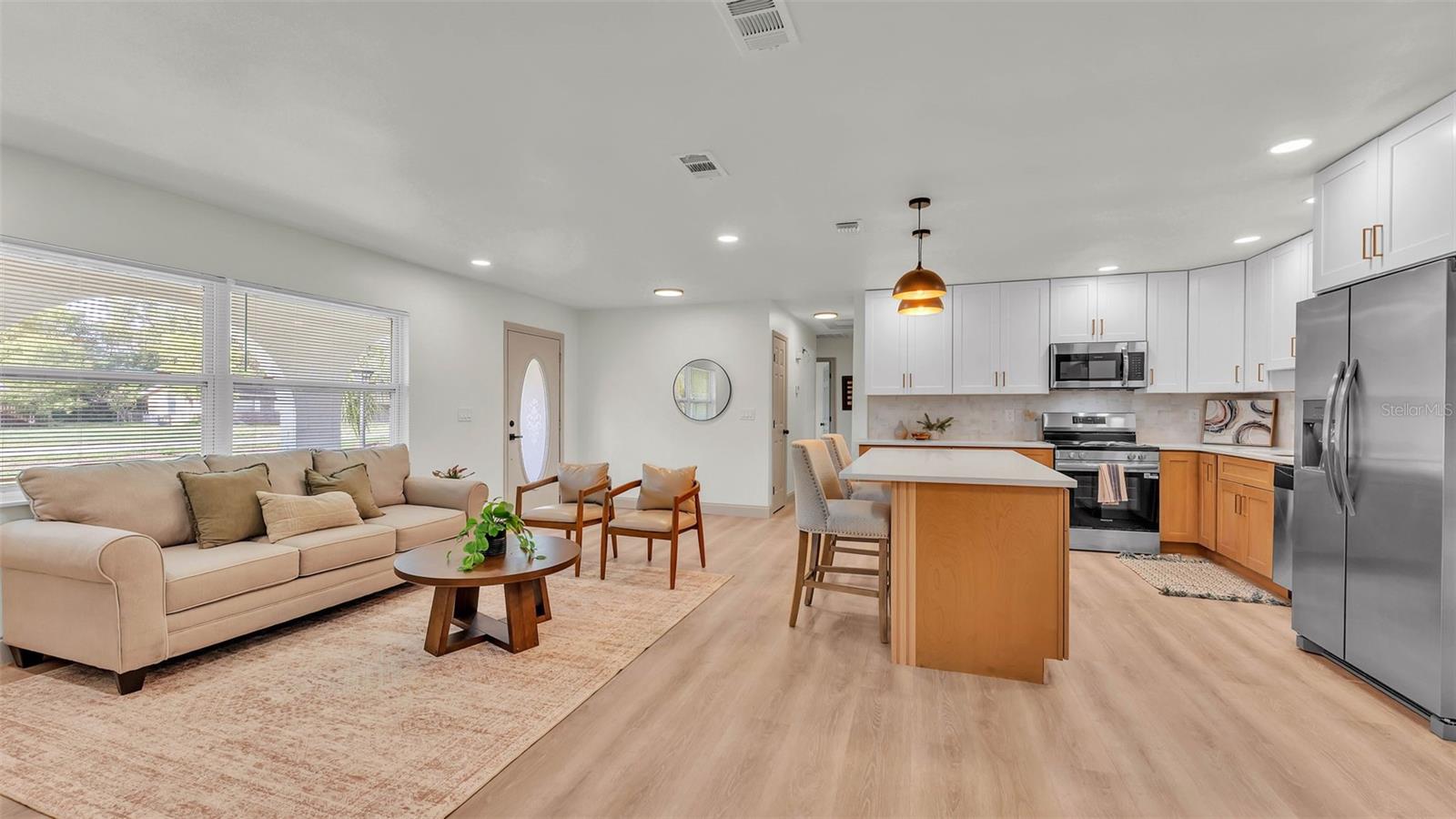 3235 SANDPIPER LANE